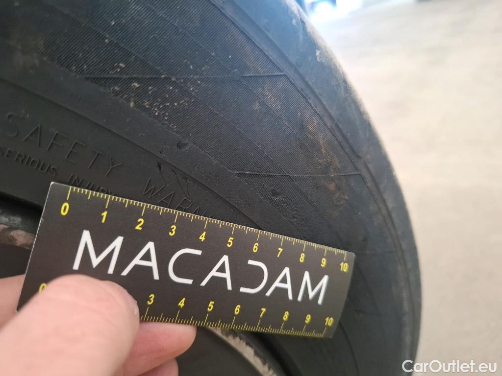  Mercedes  G-Klasee MERCEDES-BENZ GLC Coupe / 2019 / 5P / Coupé GLC 300 e AMG Line 4Matic #19