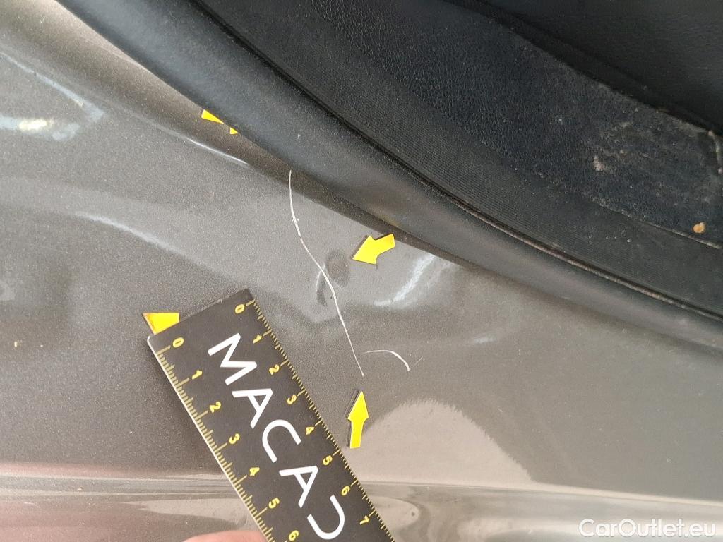  Mercedes  G-Klasee MERCEDES-BENZ GLC Coupe / 2019 / 5P / Coupé GLC 300 e AMG Line 4Matic #26