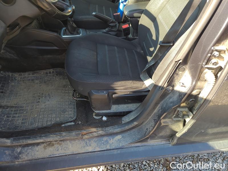  Dacia  Duster  II (01.2018->)  BdCi 115 4x4 Comfort #6