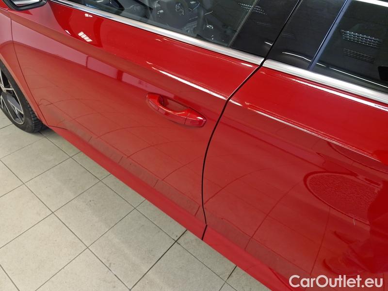  Skoda  Superb  Combi (3V5)(2015) Sup.C.FL 2.0TDI 200 Style AT #18