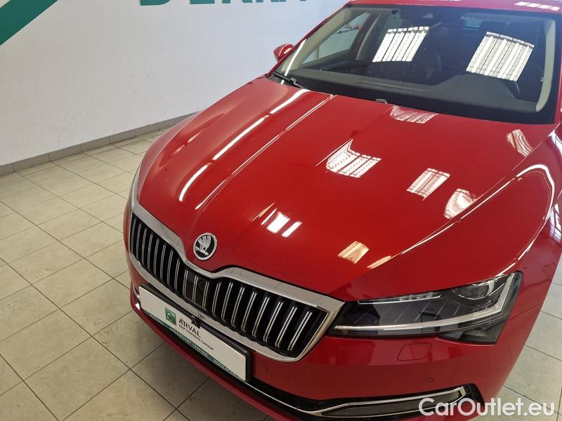  Skoda  Superb  Combi (3V5)(2015) Sup.C.FL 2.0TDI 200 Style AT #22