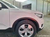  Volvo  XC 40 VOLVO XC40 / 2017 / 5P / SUV T3 AUTOMATICO MOMENTUM PRO #37