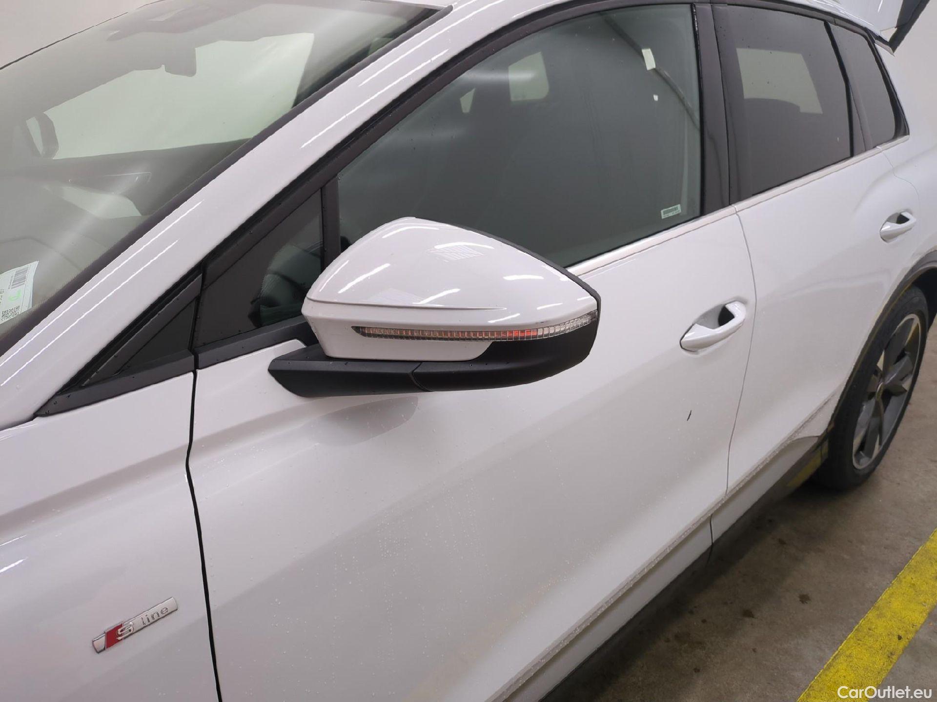  Audi  Q4 E-Tron  40 e-tron S line 55kWh BVA #21