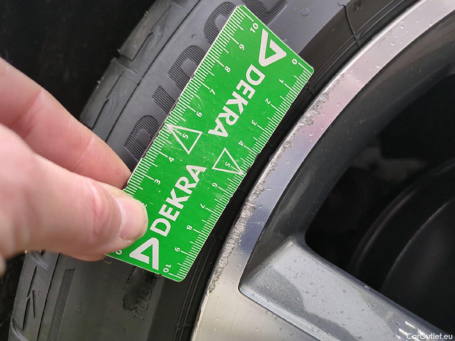  Audi  Q4 E-Tron  40 e-tron S line 55kWh BVA #6