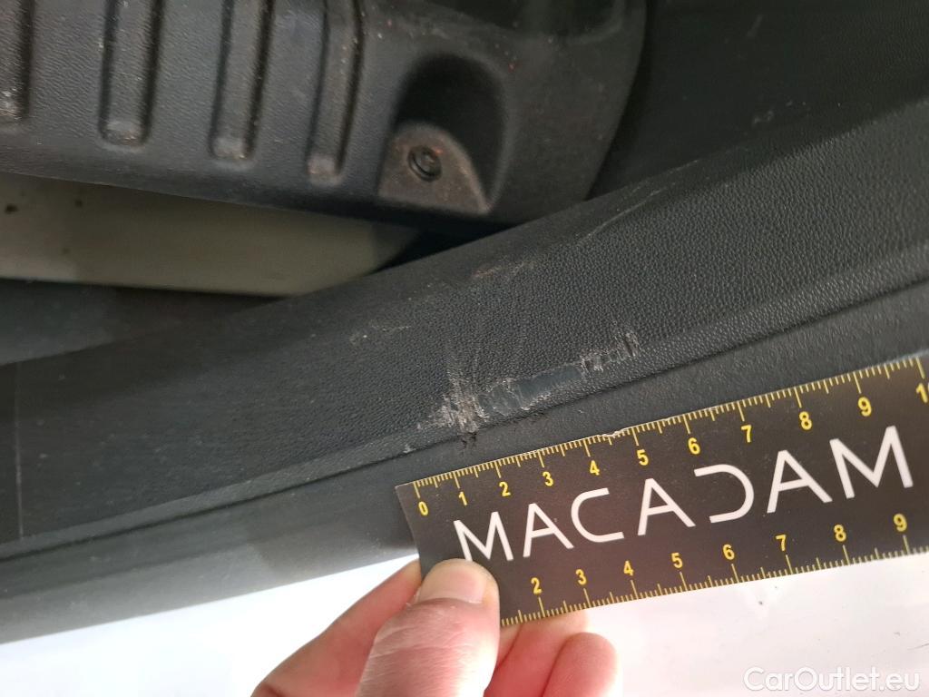  Citroen  C3  Société Feel 1.5 BlueHDI 100CV BVM5 E6dT #2