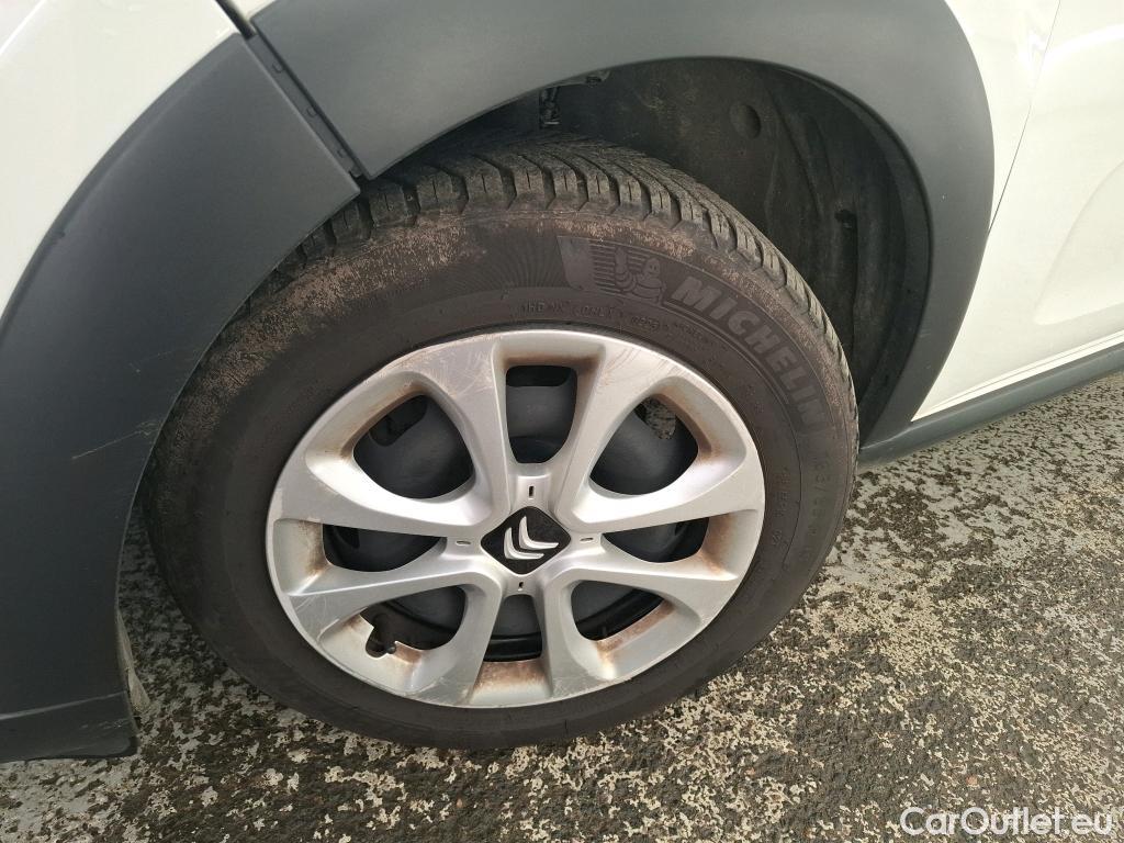  Citroen  C3  Société Feel 1.5 BlueHDI 100CV BVM6 E6d #10