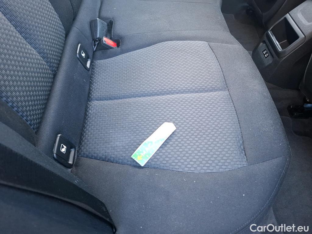  Bmw  Serie 1 BMW Série 1 / 2019 / 5P / Berline 116i DKG7 Business Design #5