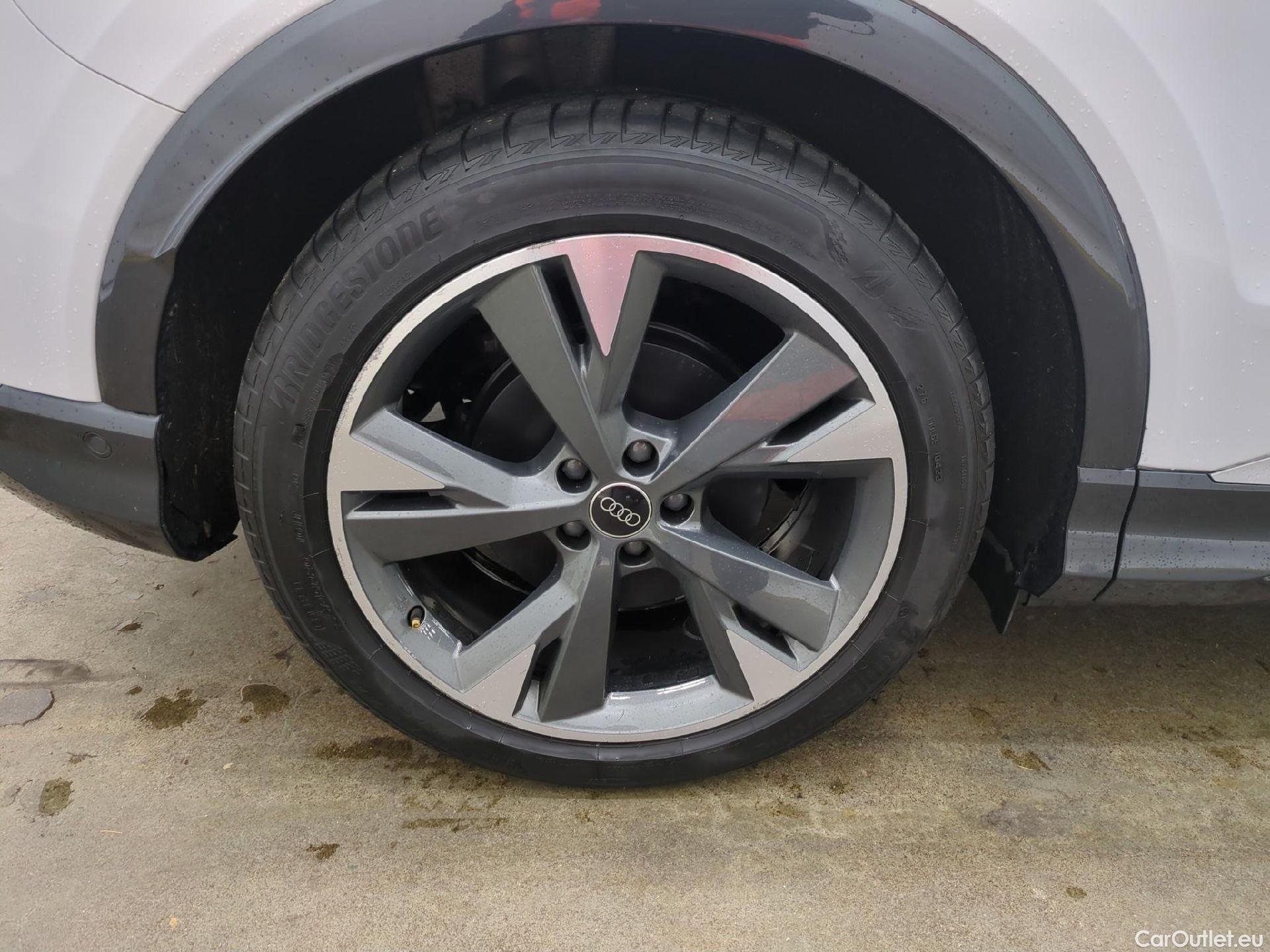  Audi  Q4 E-Tron  40 e-tron S line 55kWh BVA #5