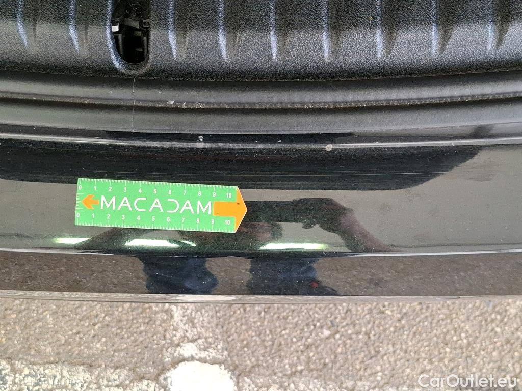  Bmw  Serie 1 BMW Série 1 / 2019 / 5P / Berline 116i Business Design #7