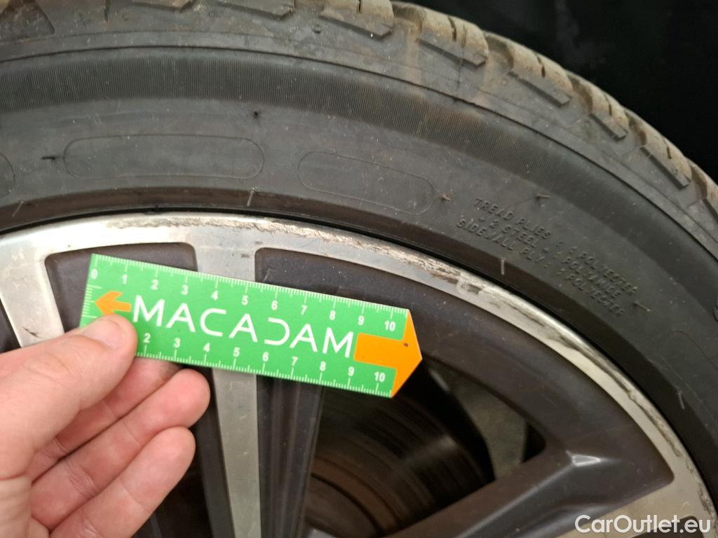  Bmw  Serie 1 BMW Série 1 / 2019 / 5P / Berline 116i Business Design #27