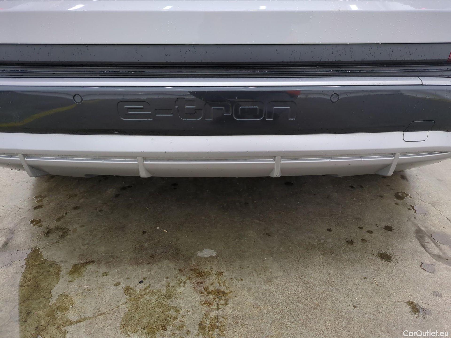  Audi  Q4 E-Tron  40 e-tron S line 55kWh BVA #14