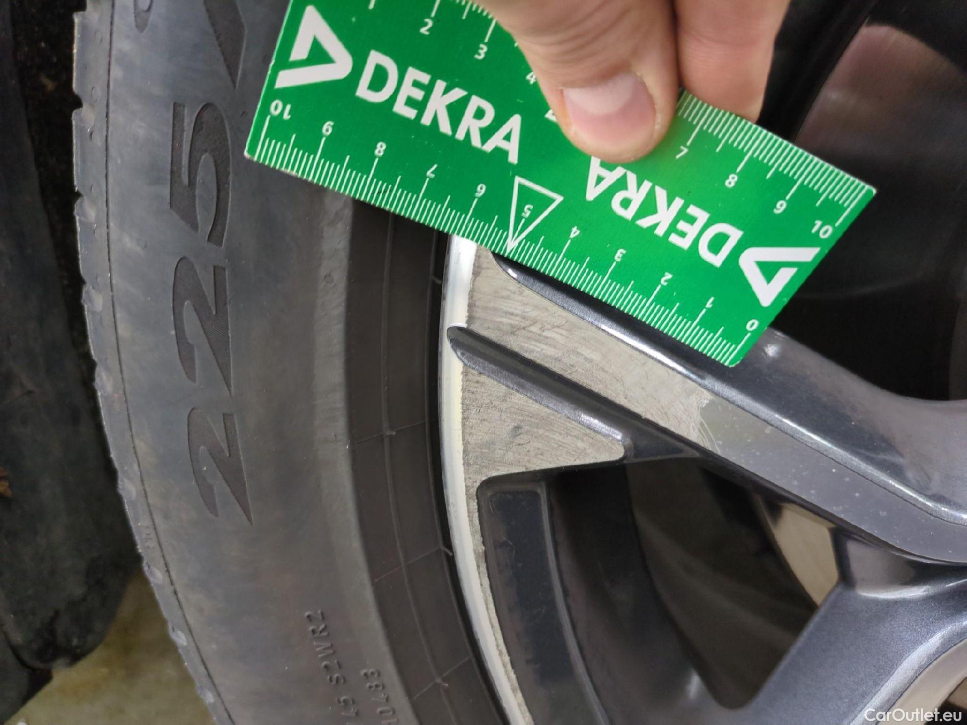  Bmw  X1 BMW  / 2019 / 5P / SUV xDrive25e Business Design BVA6 #7