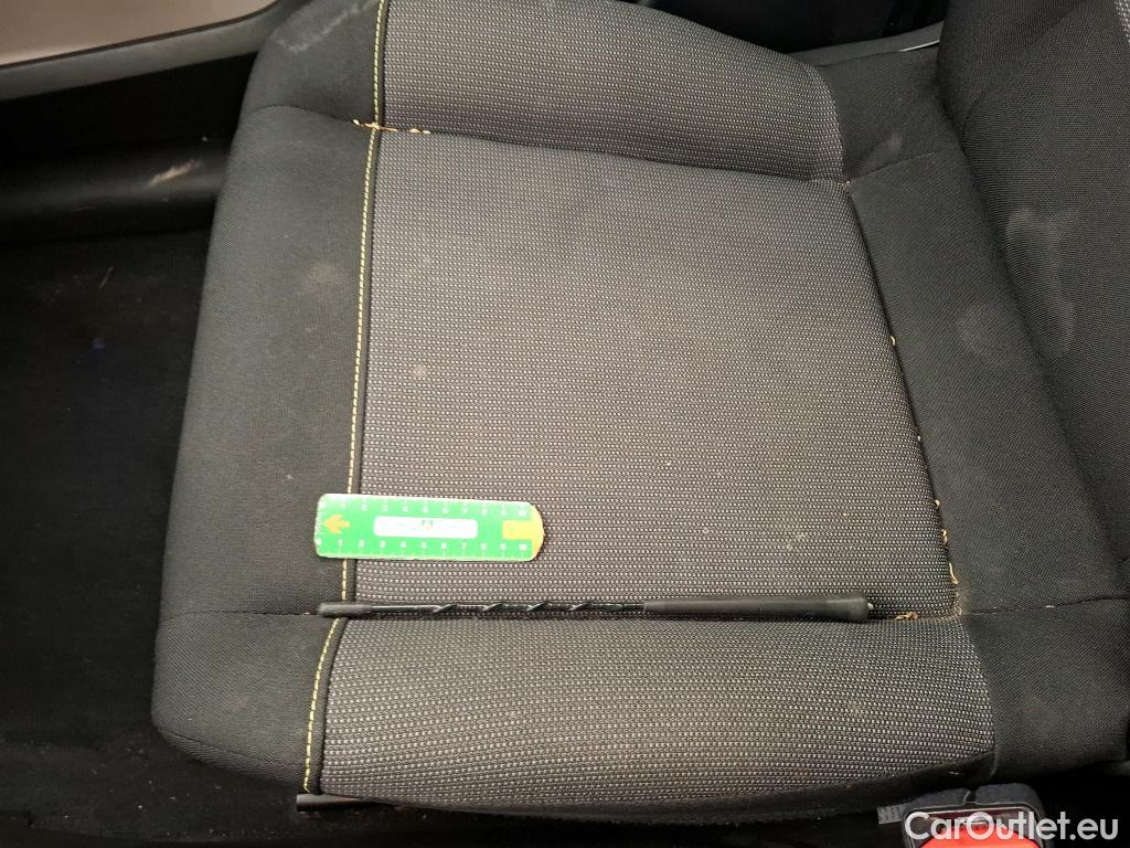  Citroen  C3  Société Feel 1.5 BlueHDI 100CV BVM6 E6d #24