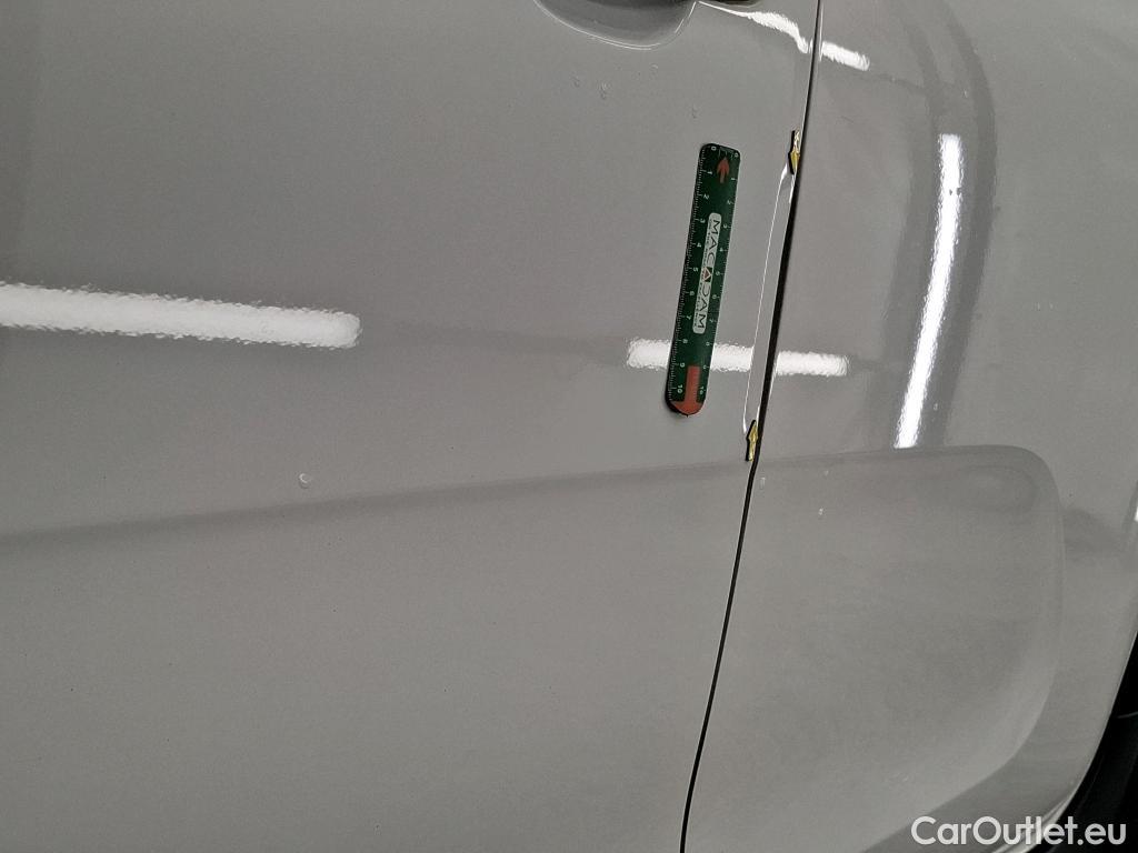  Citroen  C3  Société Feel 1.5 BlueHDI 100CV BVM6 E6d #2