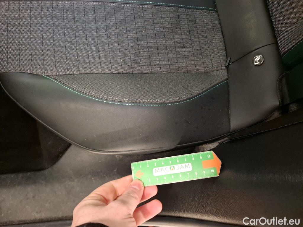  Peugeot  2008  Allure Pack 1.2 PureTech 100CV BVM6 E6d #15