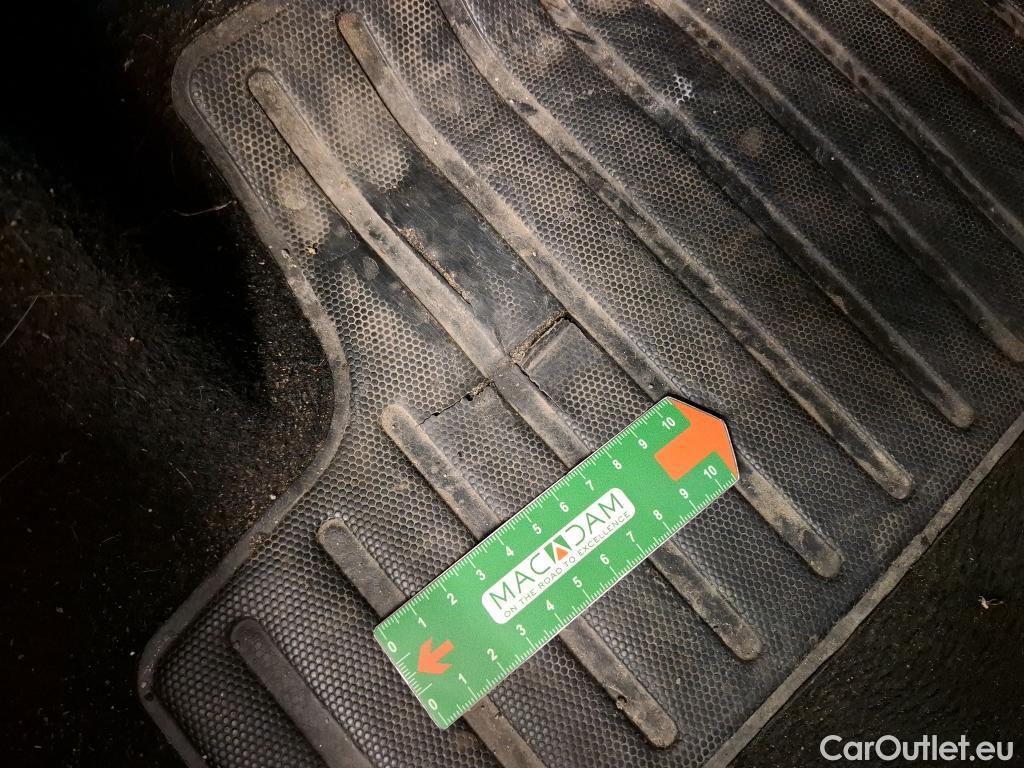  Peugeot  2008  Allure Pack 1.2 PureTech 100CV BVM6 E6d #6