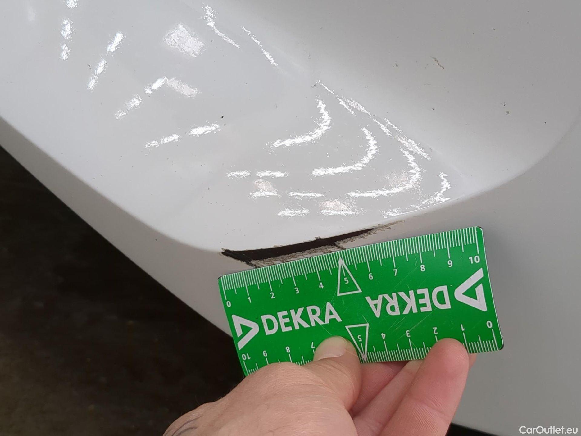  Peugeot  208  Premium 1.2 PureTech 75CV BVM5 E6d #1