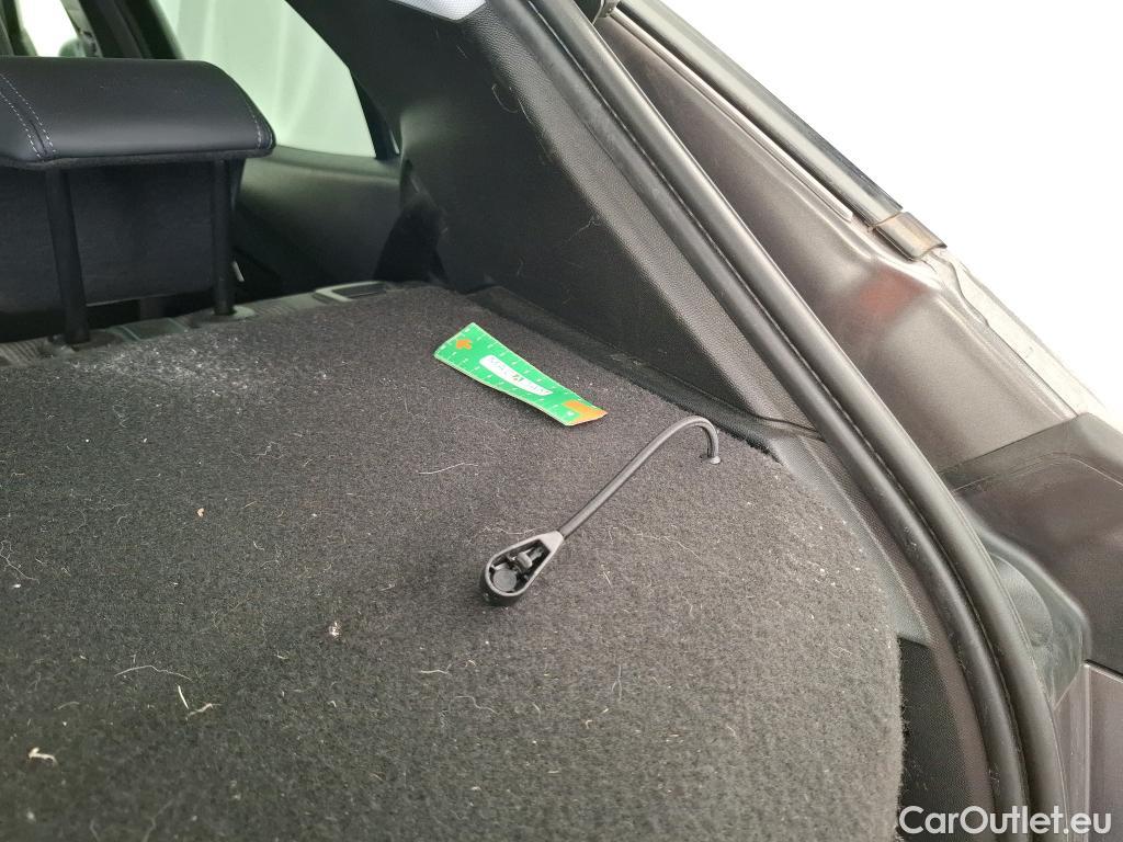  Peugeot  2008  Allure Business 1.5 HDi 130CV BVA8 E6d #13