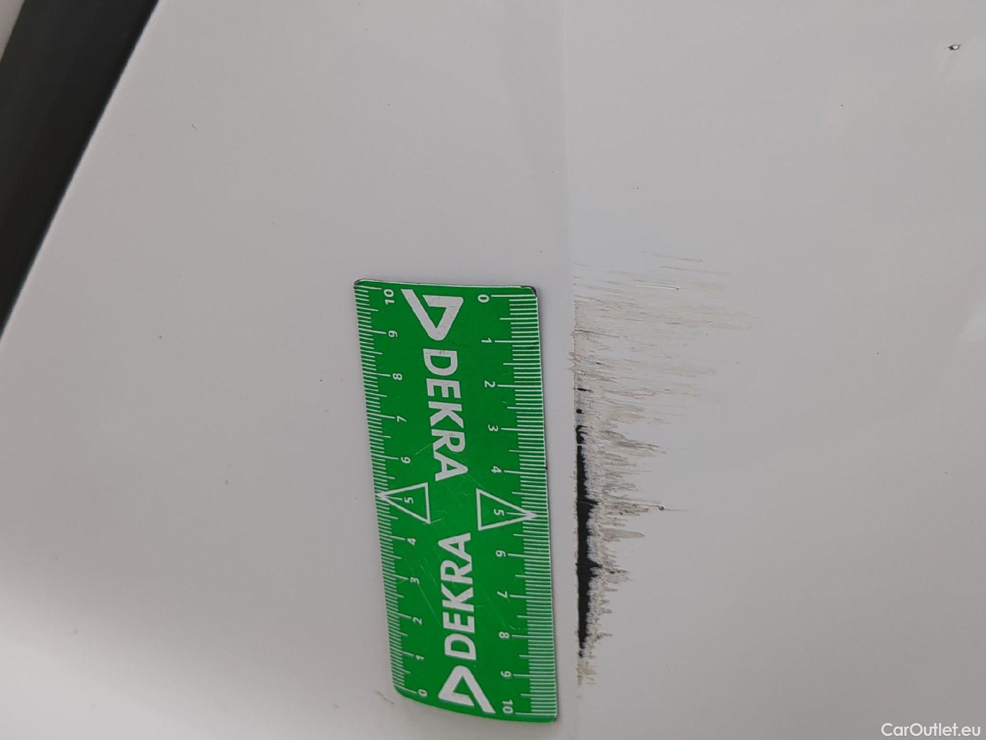  Peugeot  208  Premium 1.2 PureTech 75CV BVM5 E6d #2