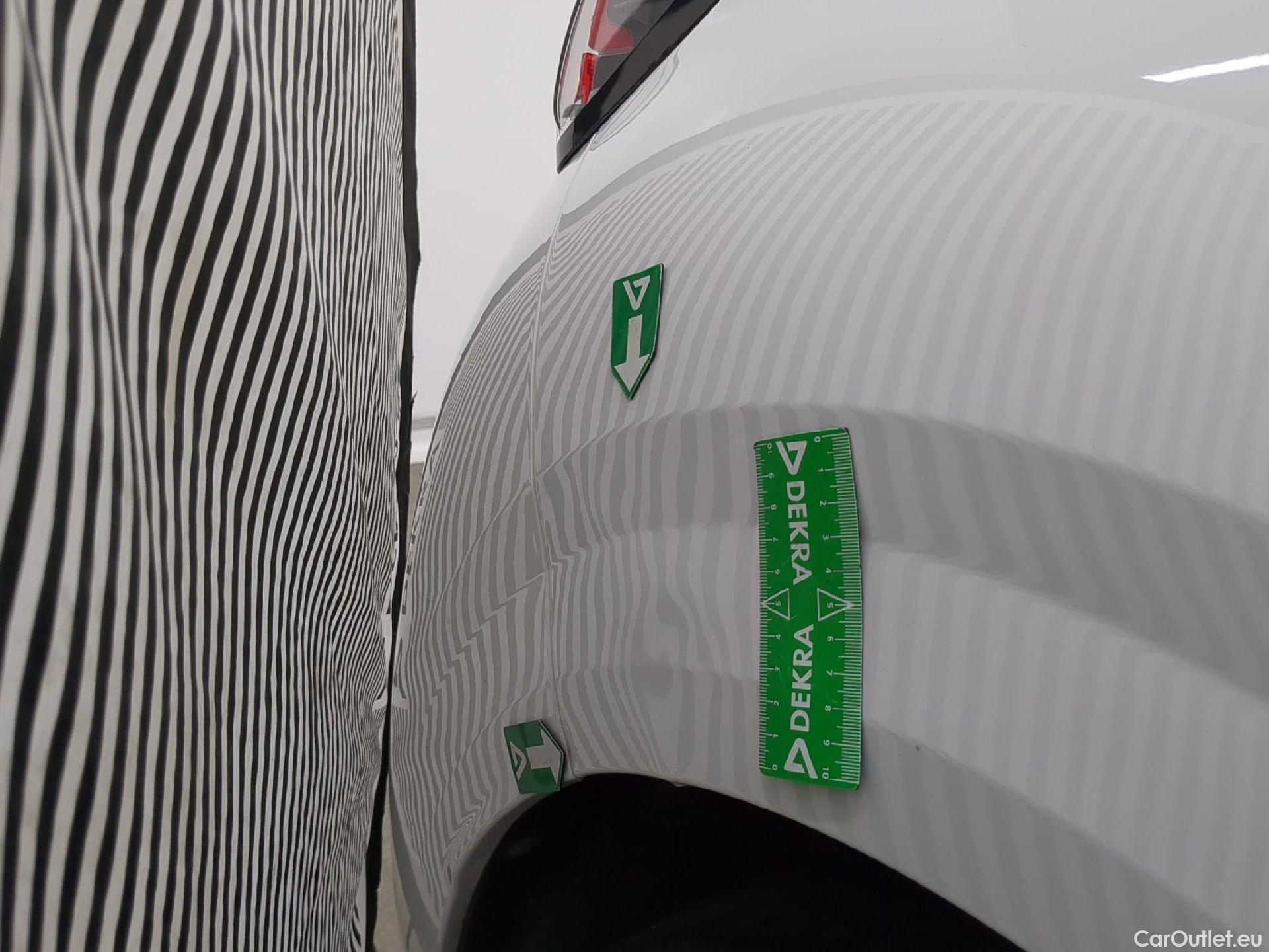  Peugeot  208  Premium 1.2 PureTech 75CV BVM5 E6d #24