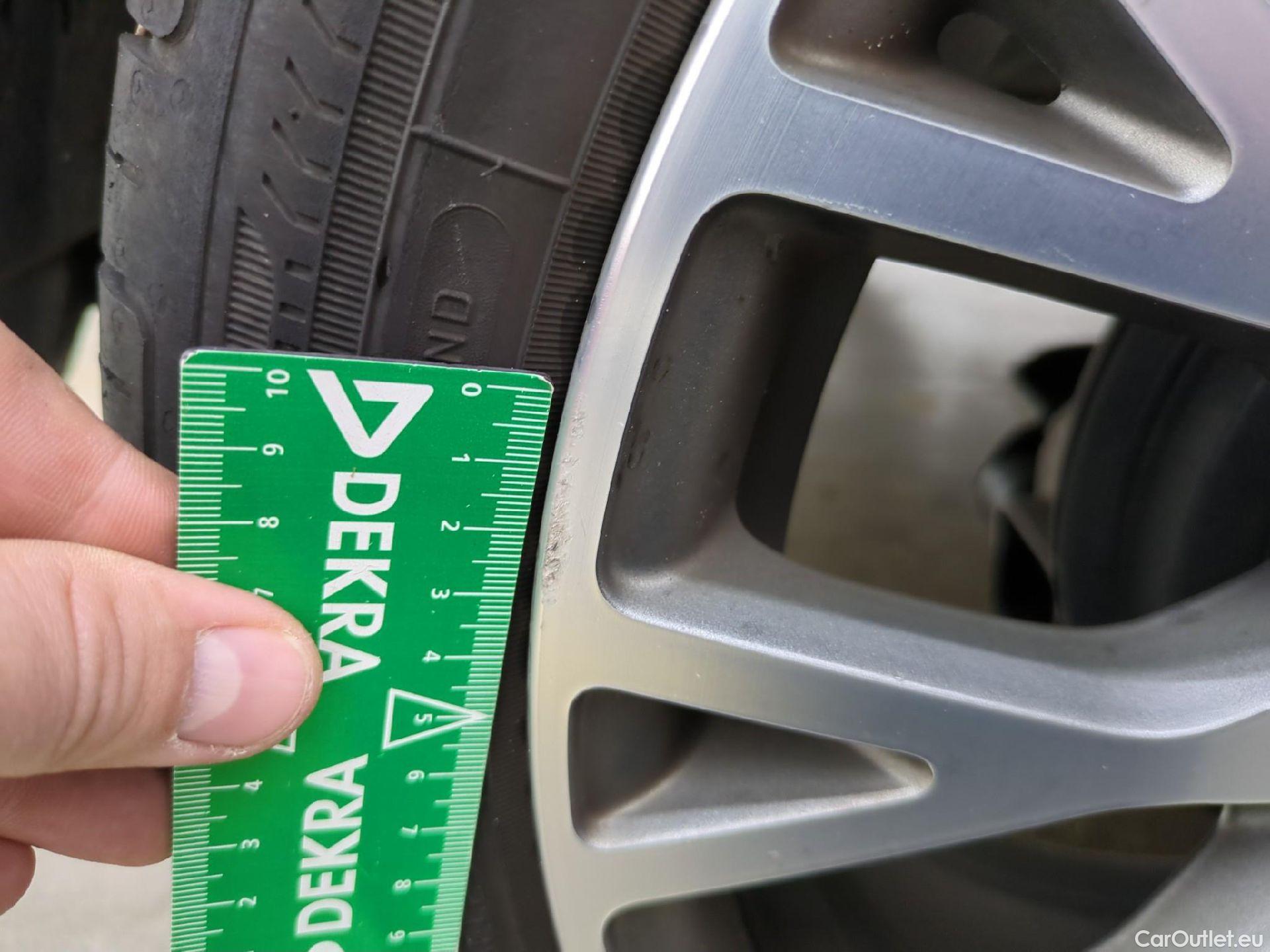  Fiat  500 FIAT  / 2015 / 3P / Berline Hybrid 1.0 BSG 70 ch Dolcevita Plus #21