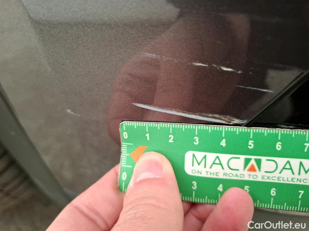  Peugeot  2008  Allure Business 1.5 HDi 130CV BVA8 E6d #26