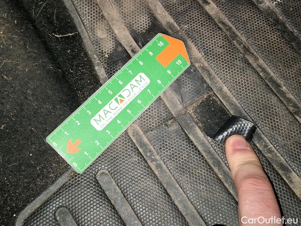  Peugeot  2008  Allure Pack 1.2 PureTech 100CV BVM6 E6d #7