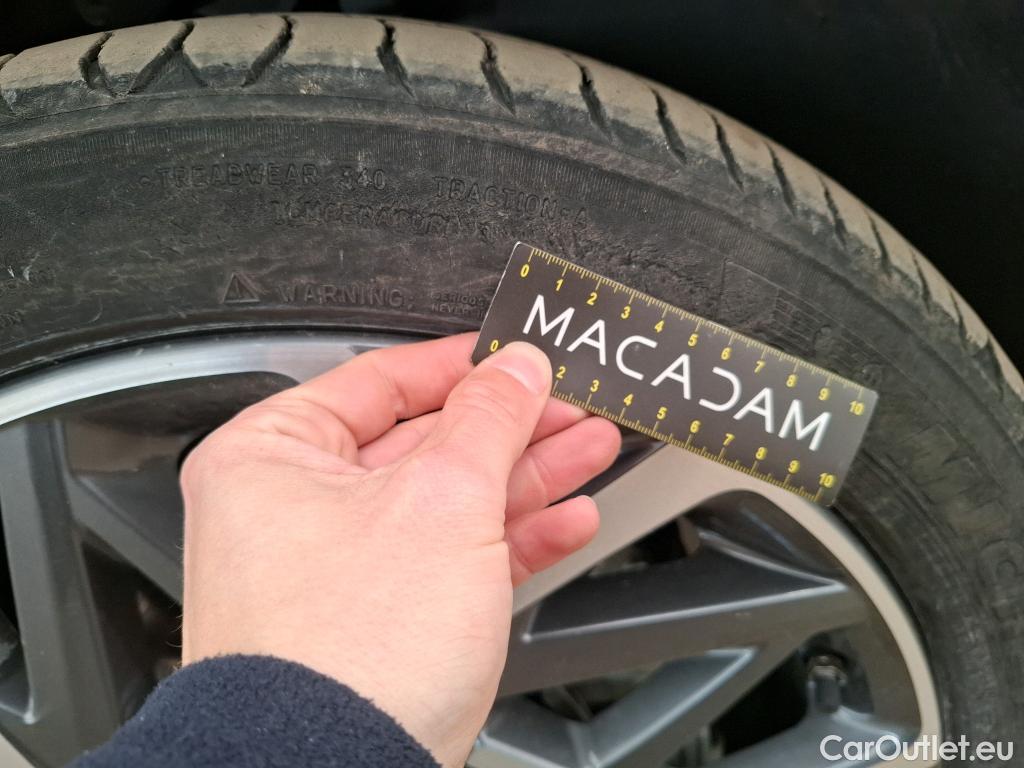  Hyundai  Konna Kona Executive Hybrid 2WD 1.6 GDI 140CV BVA6 E6d #17