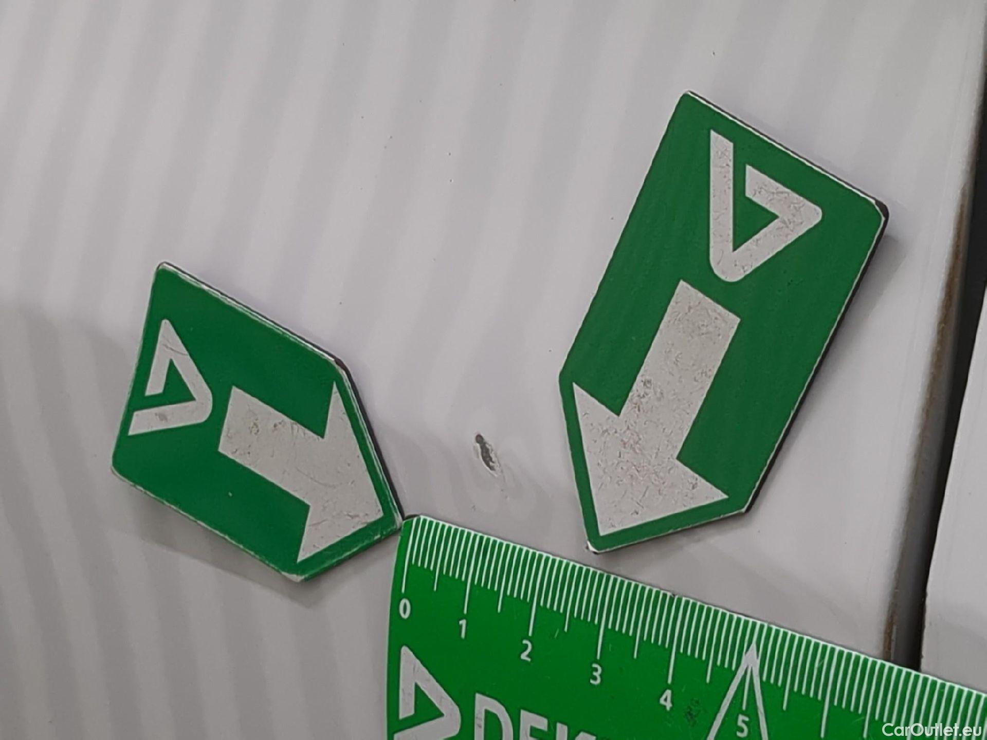  Peugeot  208  Premium 1.2 PureTech 75CV BVM5 E6d #27