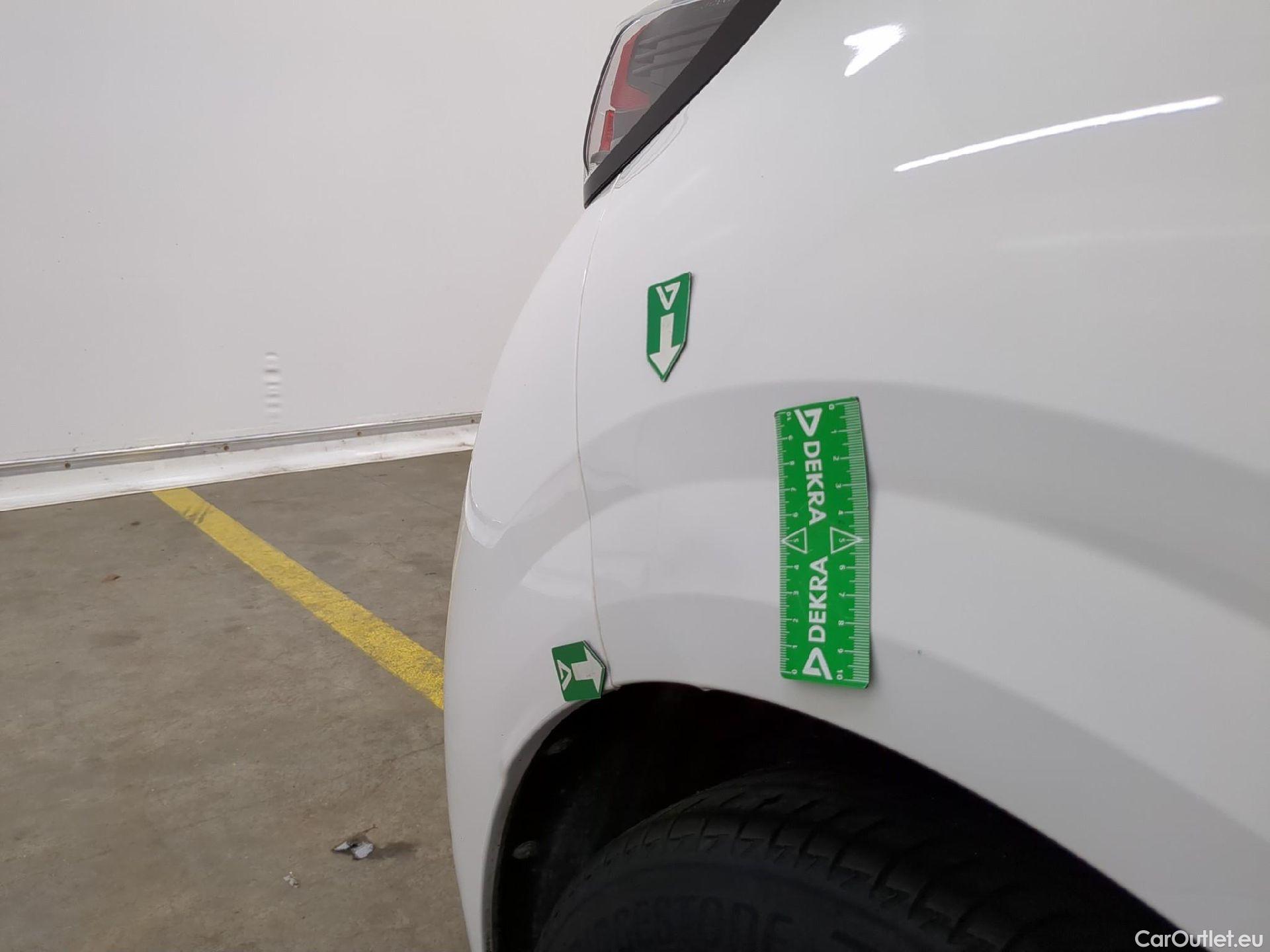  Peugeot  208  Premium 1.2 PureTech 75CV BVM5 E6d #25