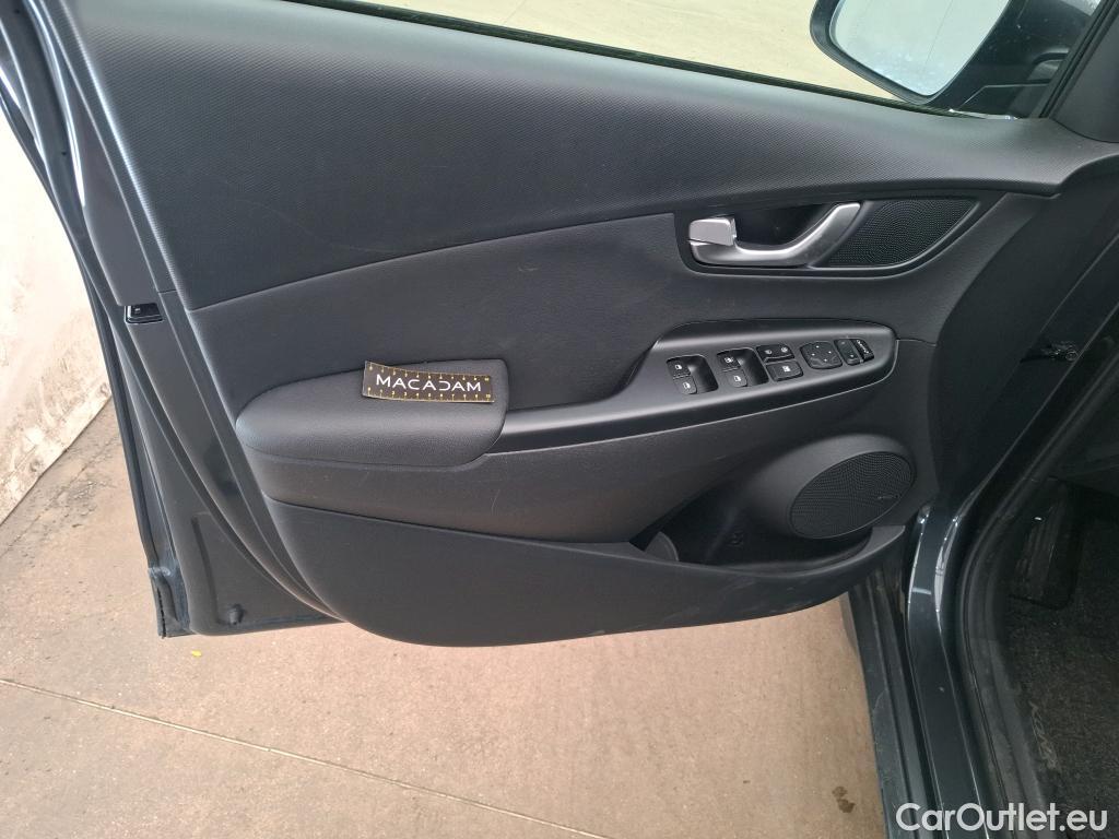  Hyundai  Konna Kona Executive Hybrid 2WD 1.6 GDI 140CV BVA6 E6d #24