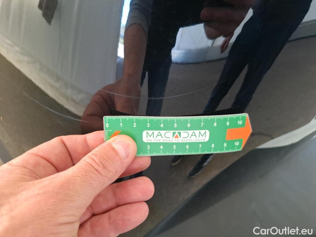  Peugeot  2008 PEUGEOT  / 2019 / 5P / Crossover BLUEHDI 130 S&S EAT8 ALLURE PACK #30