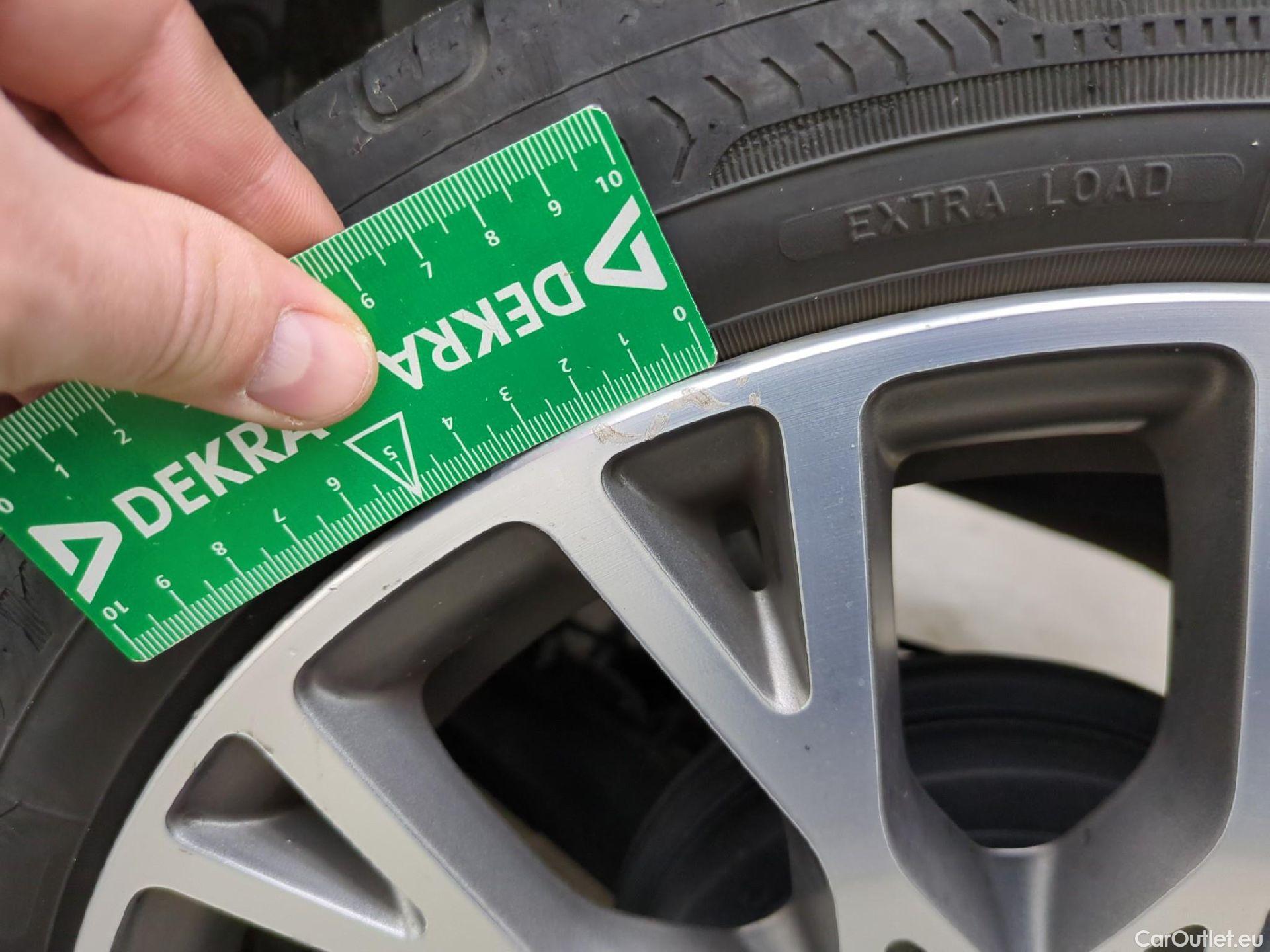  Fiat  500 FIAT  / 2015 / 3P / Berline Hybrid 1.0 BSG 70 ch Dolcevita Plus #19