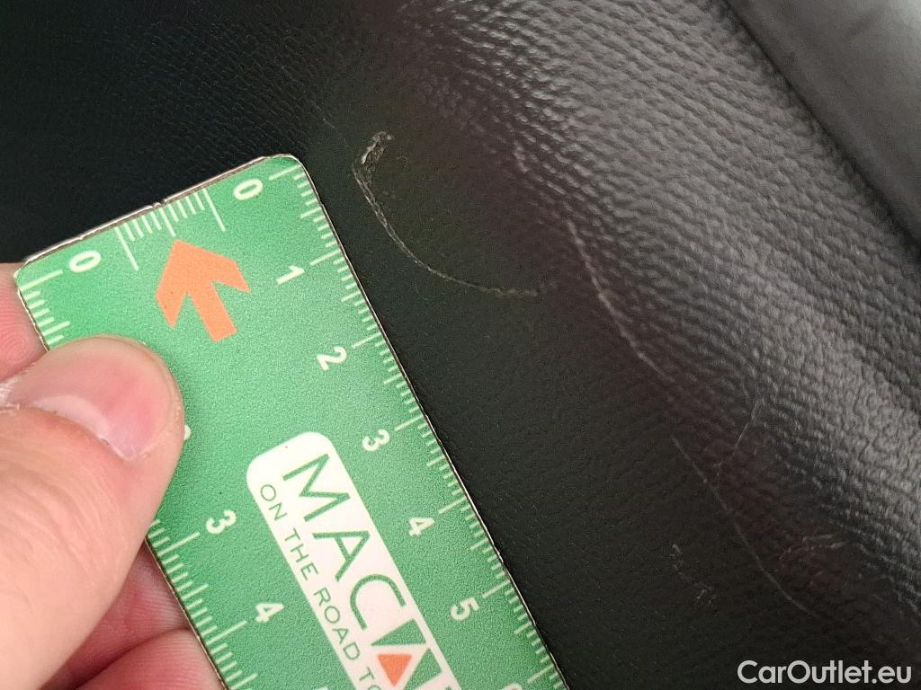  Peugeot  2008  Allure Business 1.5 HDi 130CV BVA8 E6d #15