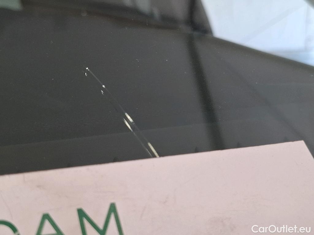  Peugeot  2008 PEUGEOT  / 2019 / 5P / Crossover BLUEHDI 130 S&S EAT8 ALLURE PACK #3