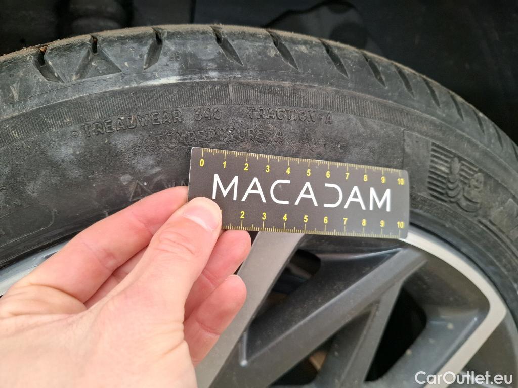  Hyundai  Konna Kona Executive Hybrid 2WD 1.6 GDI 140CV BVA6 E6d #13