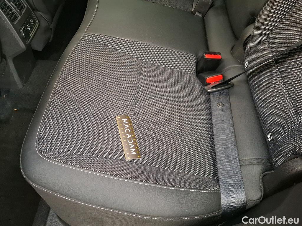  Renault  Captur  II Techno 1.6 E-TECH Hybrid 145CV BVA6 E6d #13