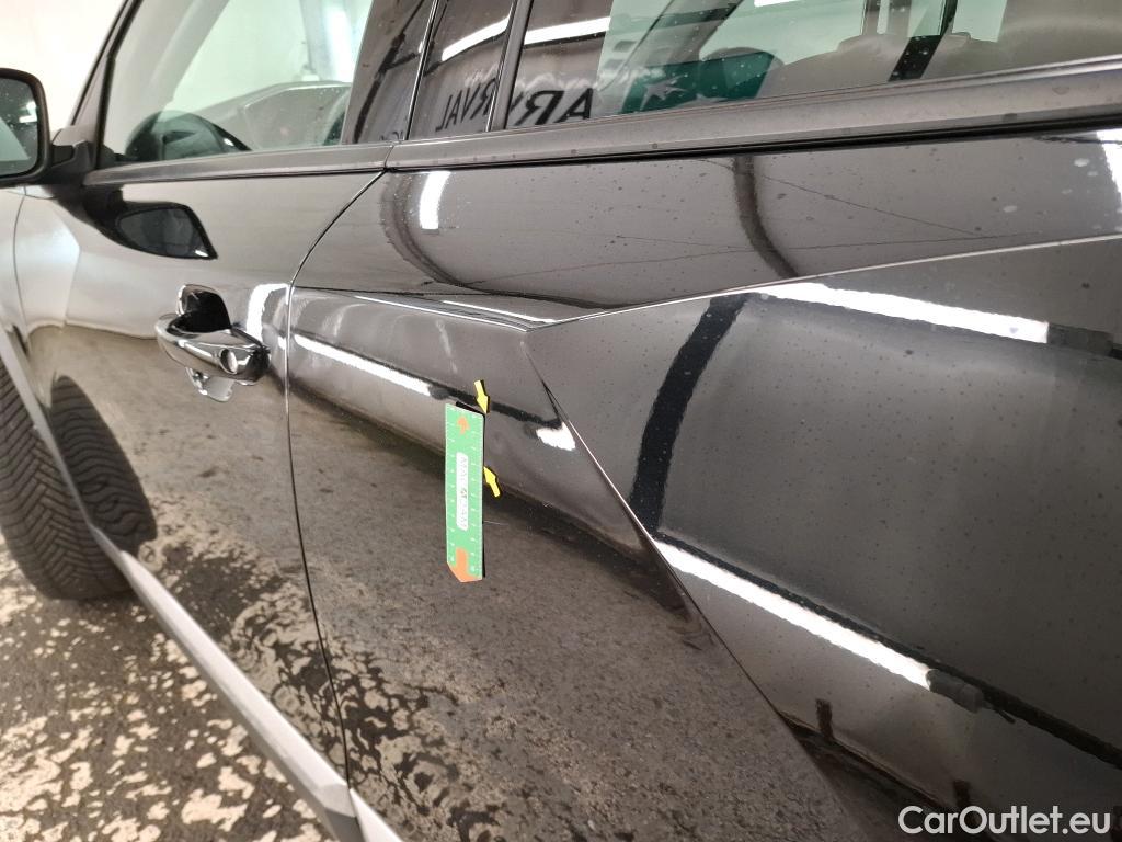  Peugeot  2008  Allure Pack 1.2 PureTech 100CV BVM6 E6d #8