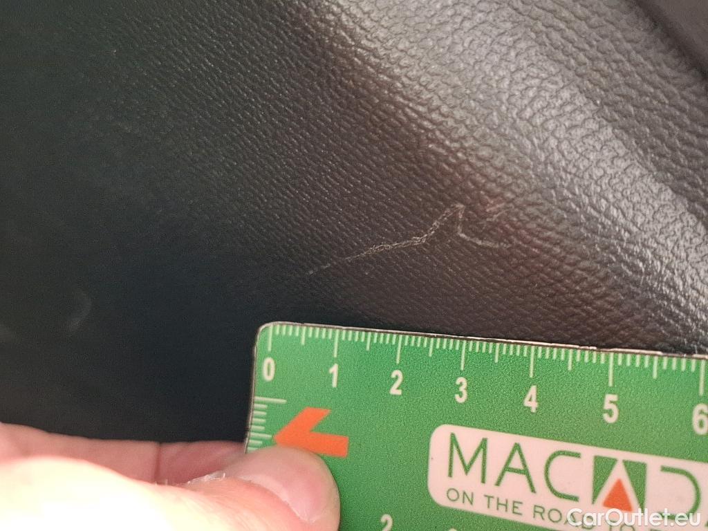  Peugeot  2008  Allure Business 1.5 HDi 130CV BVA8 E6d #14