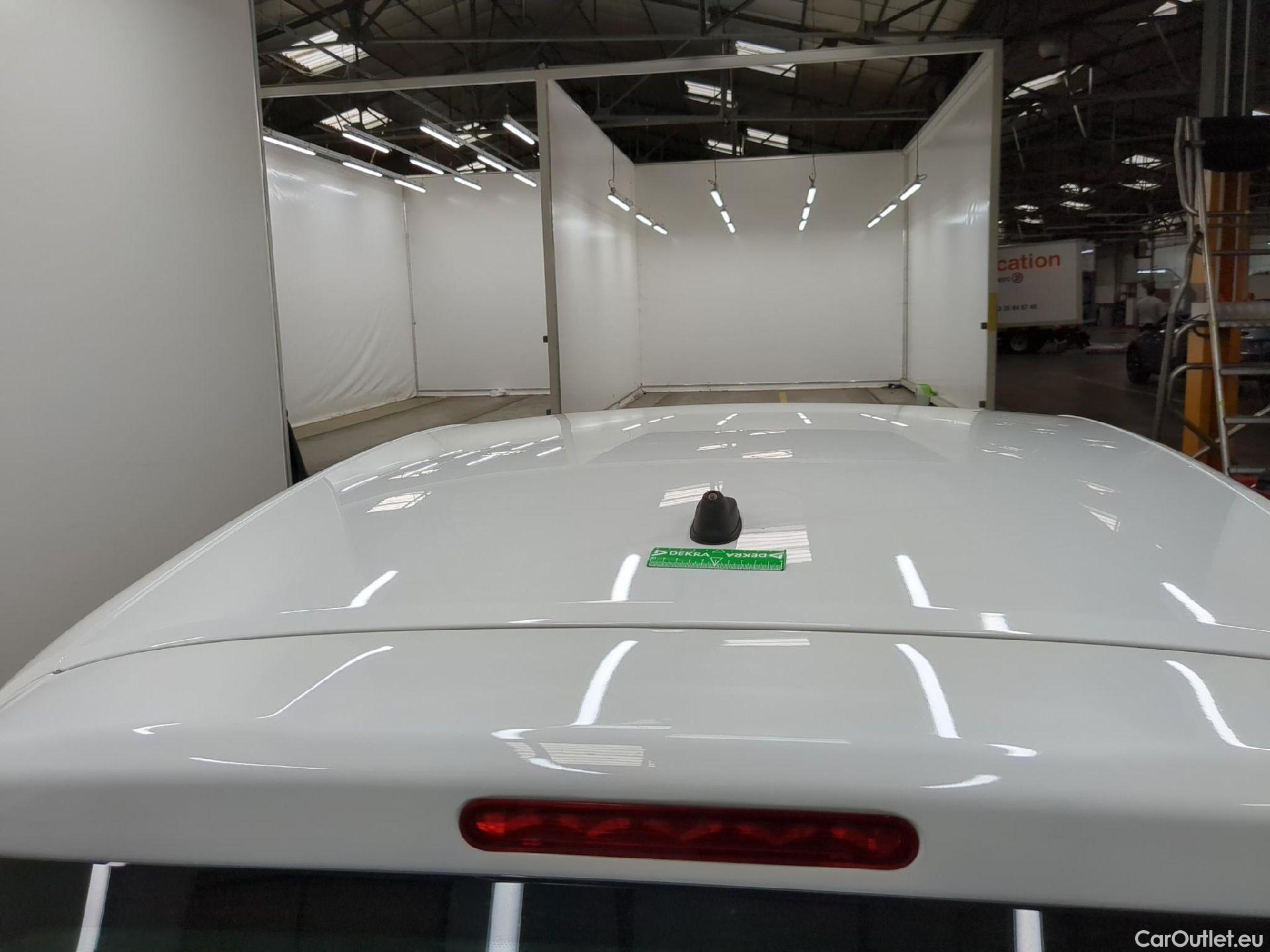  Peugeot  208  Premium 1.2 PureTech 75CV BVM5 E6d #22