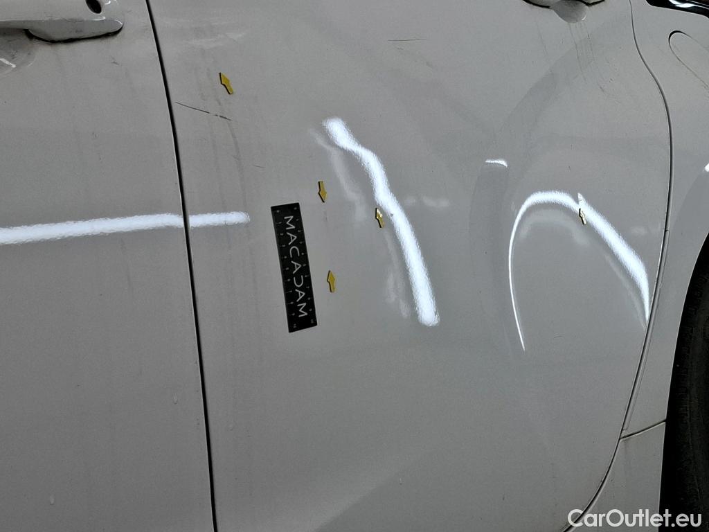  Toyota  Yaris TOYOTA  Hybride / 2019 / 5P / Berline Hybride 116h Dynamic Business Beyond Zer #4