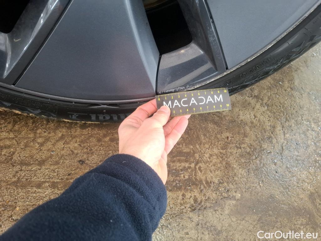  Tesla  Model 3 TESLA  / 2018 / 4P / Berline Grande Autonomie Dual Motor AWD #84