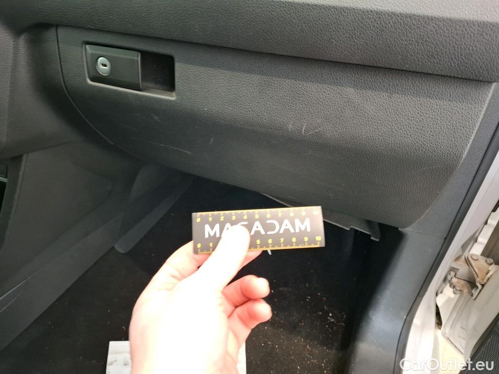  Volkswagen  Caddy VOLKSWAGEN  Maxi Van VU 4p Fourgonnette 2.0 TDI MAXI 150 Business Line Plus #45