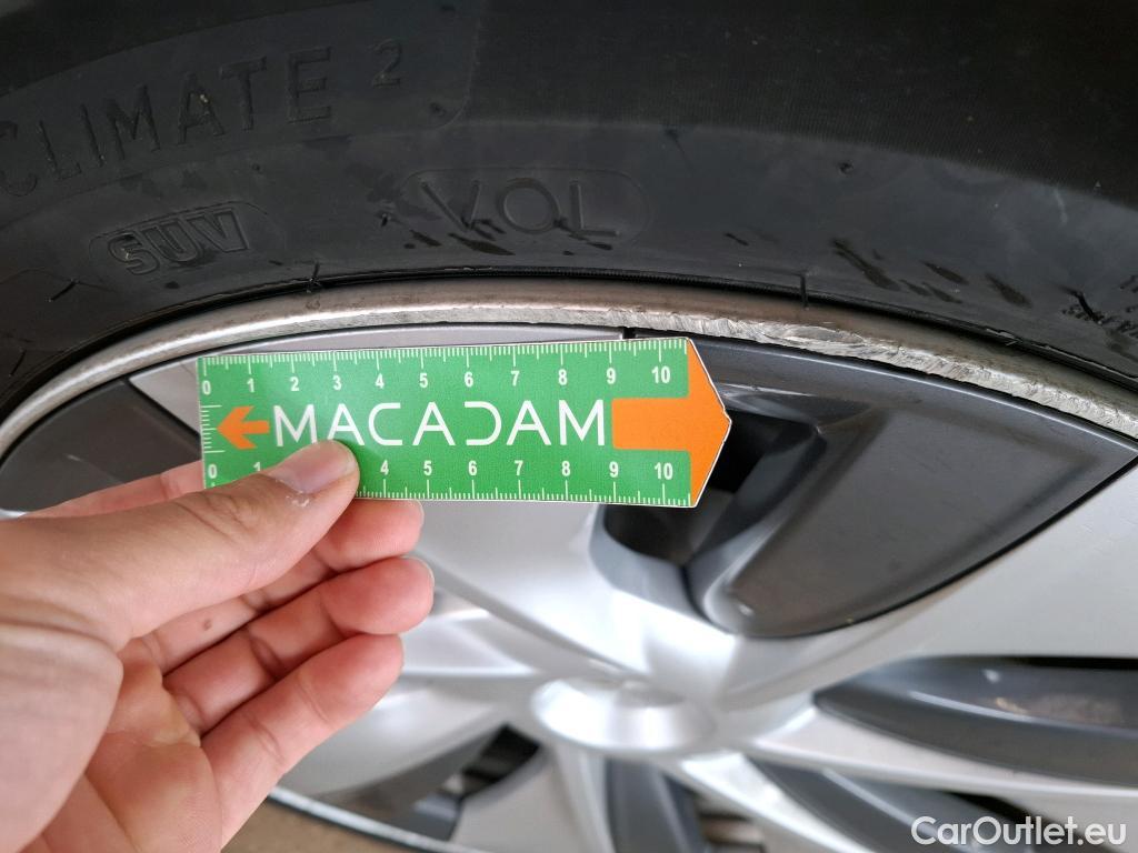  Tesla  Model Y TESLA  / 2020 / 5P / SUV Grande Autonomie Dual Motor AWD #10