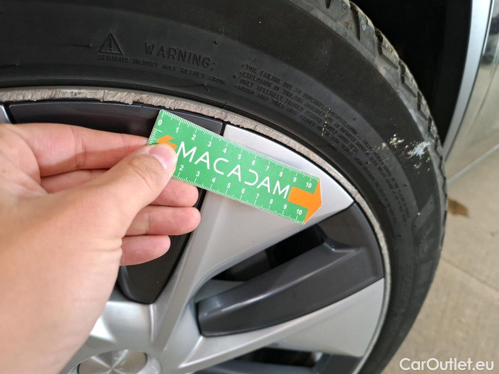  Tesla  Model Y TESLA  / 2020 / 5P / SUV Grande Autonomie Dual Motor AWD #7