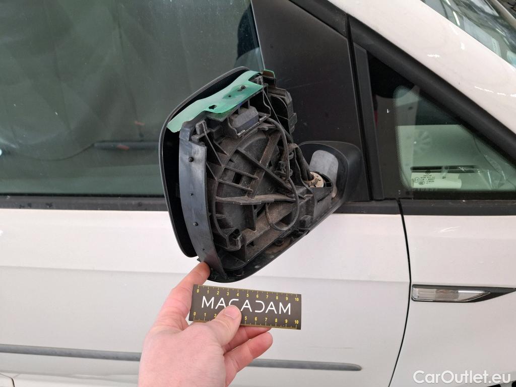  Volkswagen  Caddy VOLKSWAGEN  Maxi Van VU 4p Fourgonnette 2.0 TDI MAXI 150 Business Line Plus #64