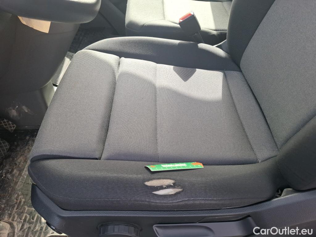  Volkswagen  Crafter  Fourgon Fourgon Business Line L3H3 FWD 35 2.0 TDI 175CV BVA8 E6d #1