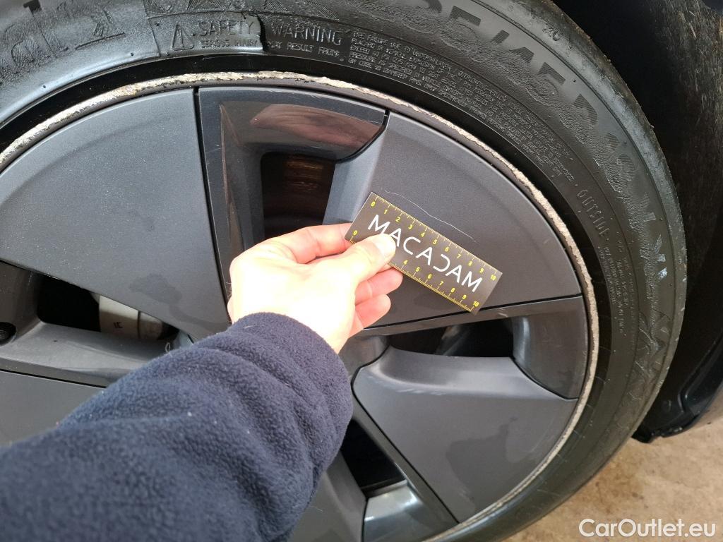  Tesla  Model 3 TESLA  / 2018 / 4P / Berline Grande Autonomie Dual Motor AWD #87