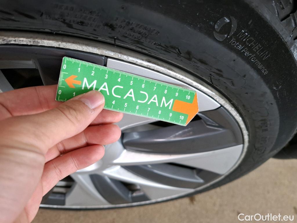  Tesla  Model Y TESLA  / 2020 / 5P / SUV Grande Autonomie Dual Motor AWD #11