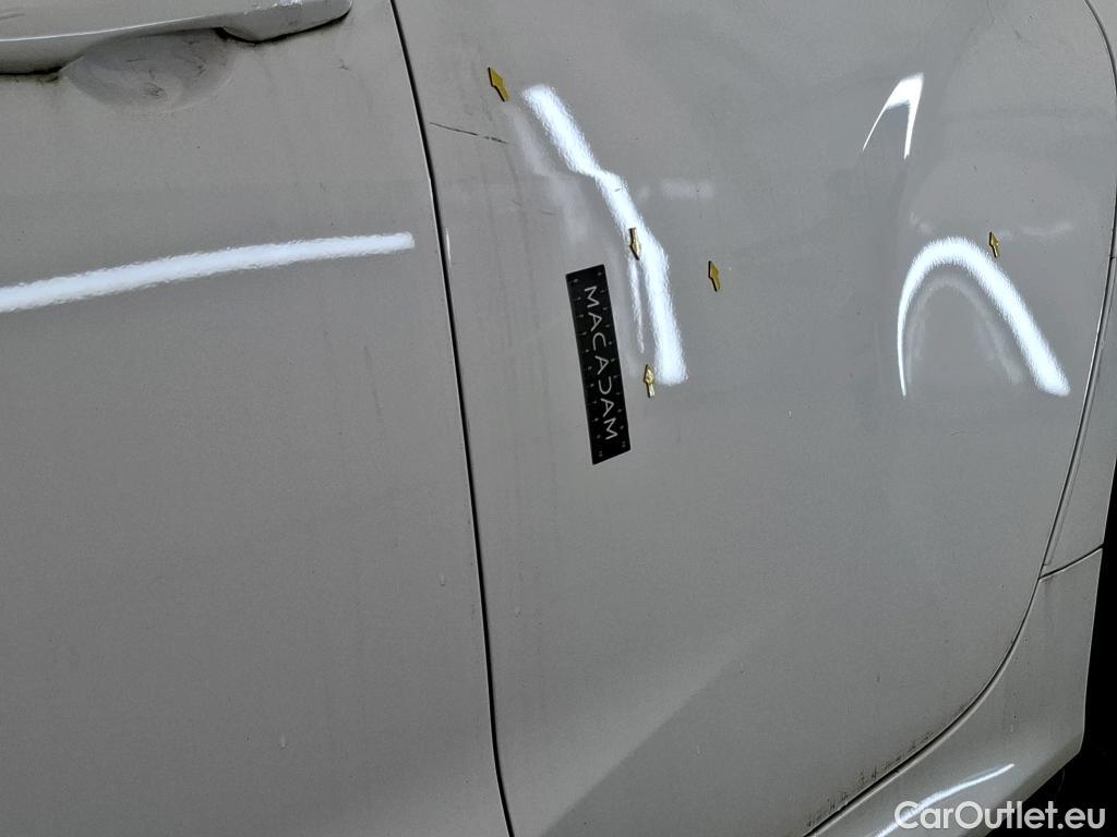  Toyota  Yaris TOYOTA  Hybride / 2019 / 5P / Berline Hybride 116h Dynamic Business Beyond Zer #5